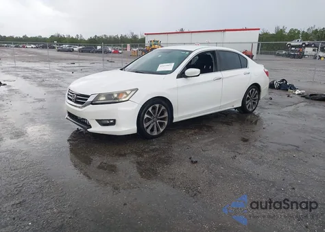 2015 Honda Accord Sport z USA, uszkodzony, nr VIN 1HGCR2F51FA273549